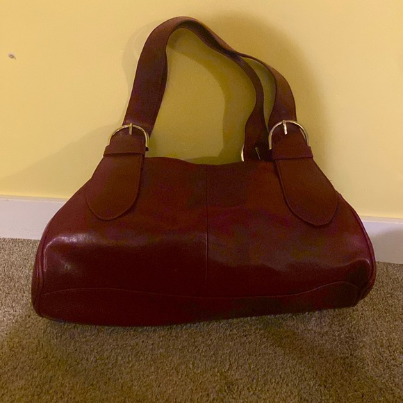 Scarlet Gucci large leather handbag - Picture 2 of 2